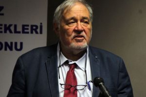 İlber Ortaylı: Modern Almanya geçmişini temizlemeye çalışıyor