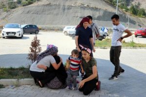 Makine bandına sıkışan işçi öldü