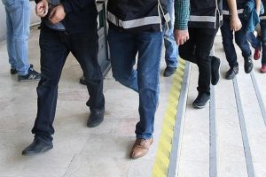 Şafak vakti DEAŞ operasyonu: 15 gözaltı