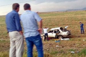 Korkuç kaza! Otomobil takla attı: 2 ölü, 1 yaralı
