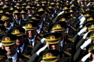 121 general ve amirale atama