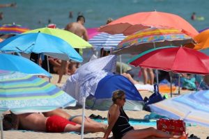 TL'de değer kaybı, Türkiye'ye turizm talebini artırdı