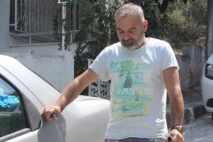 Tırnağını çektirdi, hayatı kabusa döndü!