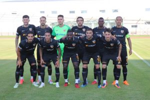 Kayserispor'un yeni formaları satışa çıktı