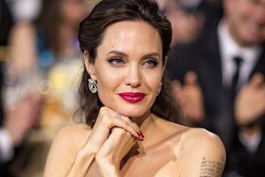 Angelina Jolie Come Away filminden çekimlere 11 saat kala çekildi
