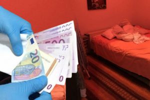 FETÖ'cü öğretmenlerin kapı zili detayı!