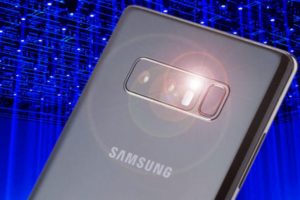 Beklenen amiral telefon geliyor!