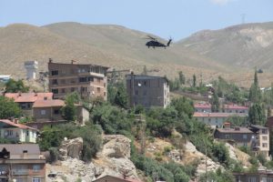 Hakkari'de hain saldırı! Yaralı askerlerimiz var