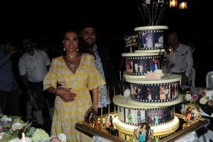Ebru Yaşar yeni yaşını kutladı