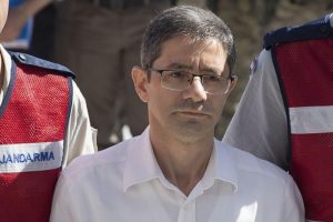 Sivil imam Batmaz, Akın İpek'in otelinde konaklamış