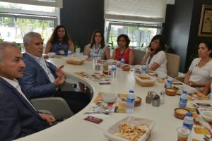 Bursa Nilüfer Belediye Başkanı Bozbey denetçilerle buluştu