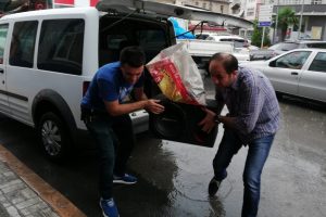 Otomobilden çalınan teyp ve hoparlörler ele geçirildi