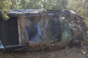 Bursa'da tarlaya uçan otomobil yandı: 2 yaralı