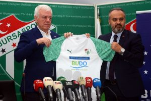 Bursaspor'un göğüs sponsoru BUDO oldu!