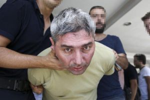FETÖ'cüye mahkeme başkanından sert tepki: Haddini aşma
