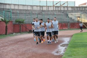 Yalova Belediyespor çalışmalara başladı