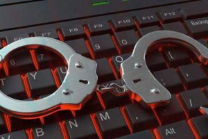 Bilgisayar korsanlarından 'sextortion' tuzağı!
