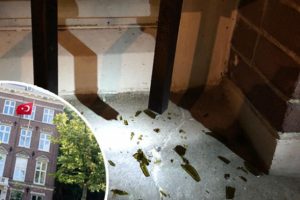Türkiye'nin Amsterdam Başkonsolosluğuna saldırı