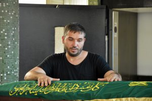 Karnındaki bebeği ile kazada ölen kadın son yolculuğuna uğurlandı