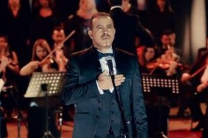 Haluk Levent kına gecesinde şarkı söyleyecek