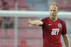 Sparta Prag 4'te 4 yaptı