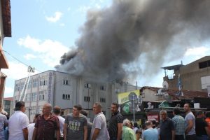 Beyoğlu'nda tekstil atölyesinde yangın
