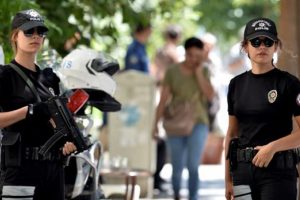 Brunson'un evinin önünde üst düzeyde güvenli önlemi