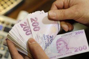 Hazine 3,2 milyar lira borçlandı