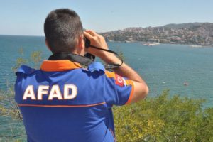 Denizde kaybolan gençten 4 gündür haber yok