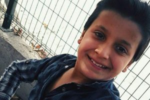 Bakkalın önünde otururken başından vurulmuştu... Acı haber geldi