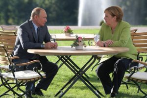Merkel ile Putin görüştü