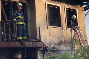 Bursa'da sosyal yardımlaşma derneğinde yangın
