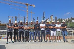Göztepe'nin yenileri stadyum inşaatını gezdi