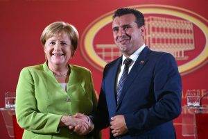 Almanya Başbakanı Merkel Makedonya'da