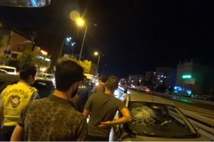 E-5 Karayolu'nda 6 araç birbirine girdi