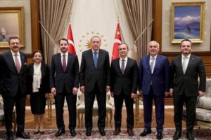 Türkiye Varlık Fonu yönetim kurulu üyelerinden 'maaş' kararı!