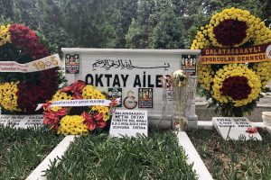 Metin Oktay mezarı başında anıldı