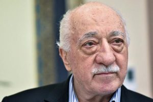 FETÖ elebaşı Gülen'in manevi oğluna hapis cezası