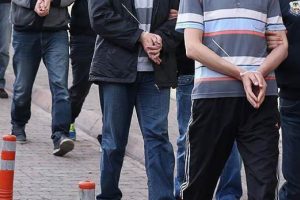 Çiftçileri 800 bin lira dolandıran 8 kişi hakkında karar