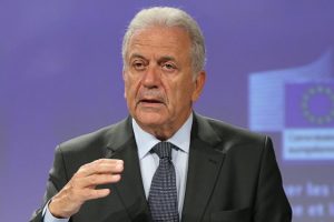 Avramopoulos: 'AB'yi askerileştirmek istemiyoruz'