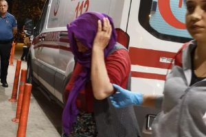 Bursa'da eşinin kafasında su şişesi kırdığı kadın yaralandı