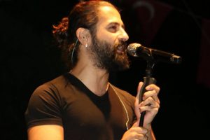 Koray Avcı Kınık'ta coşturdu