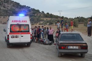 Motosiklet ile otomobil çarpıştı: 1 yaralı