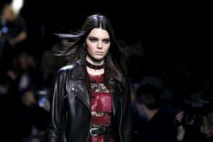 Dünyaca ünlü model Türk suyu içiyor