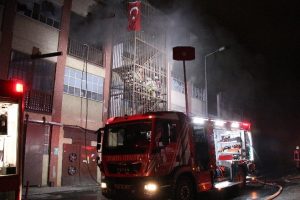 Çorap fabrikasında yangın