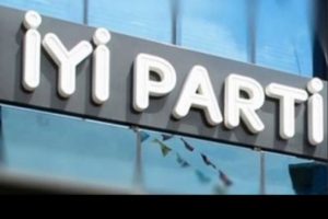 İYİ Parti'de istifalar sürüyor