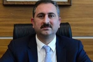 Adalet Bakanı Gül'den flaş izin