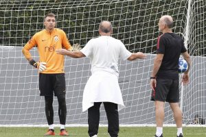 Galatasaray ara vermedi!