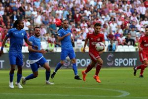 Sivas'ta 4 gol var kazanan yok