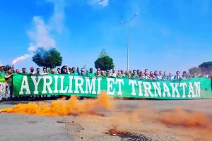 Bursaspor taraftarı Rize'de görev başında